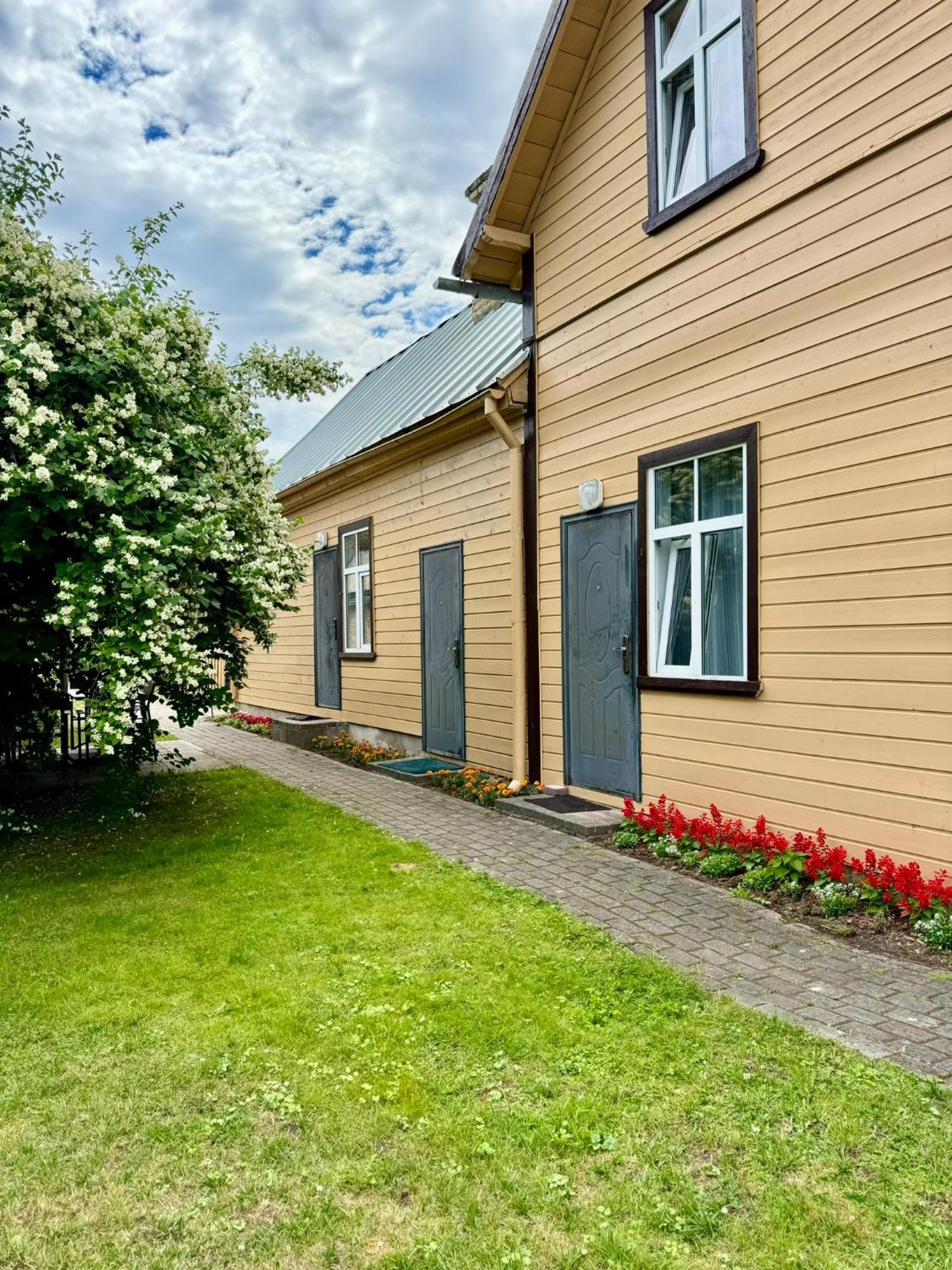 Sunrise Apartments Jūrkalne Extérieur photo